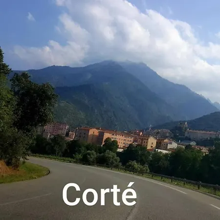 Superbe Maison Ancienne De Montagne Climatisé De Charme Typique Haute-corse, Corté Сasa de vacaciones